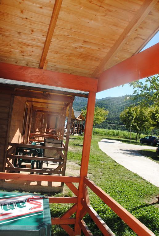 Camping Organya Hotel Habitación foto